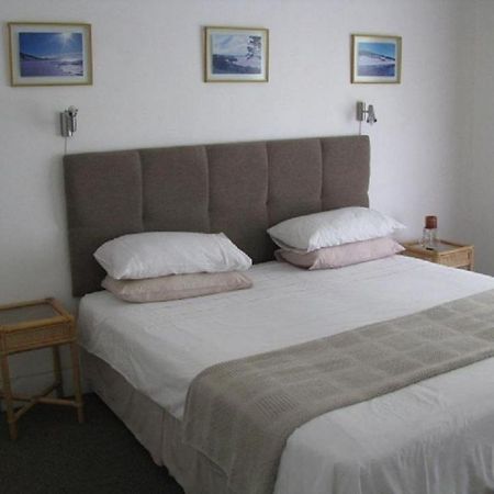 Sounds Of The Sea Bed & Breakfast East London Exterior photo