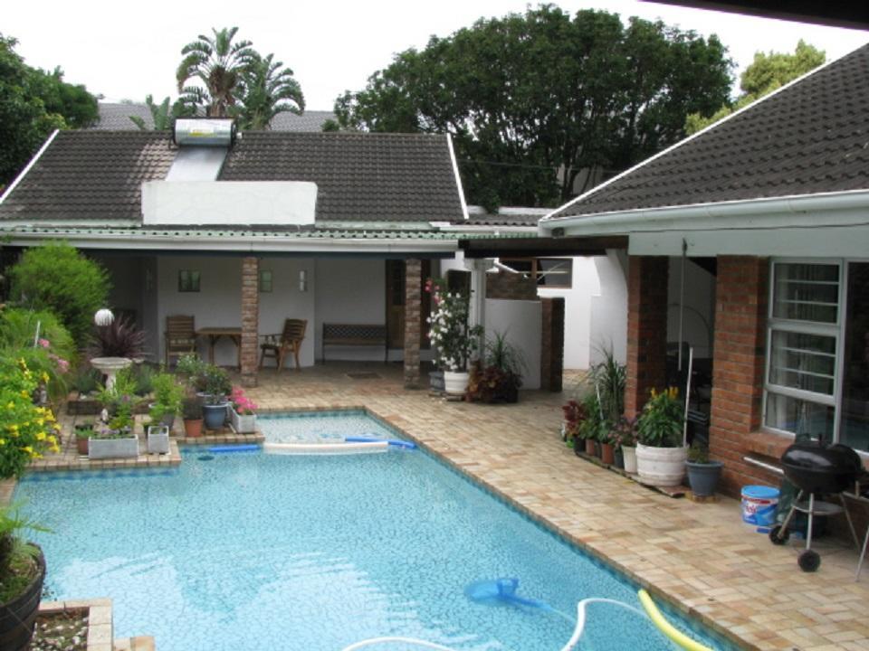 Sounds Of The Sea Bed & Breakfast East London Exterior photo